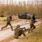 Militairen vierkant.png